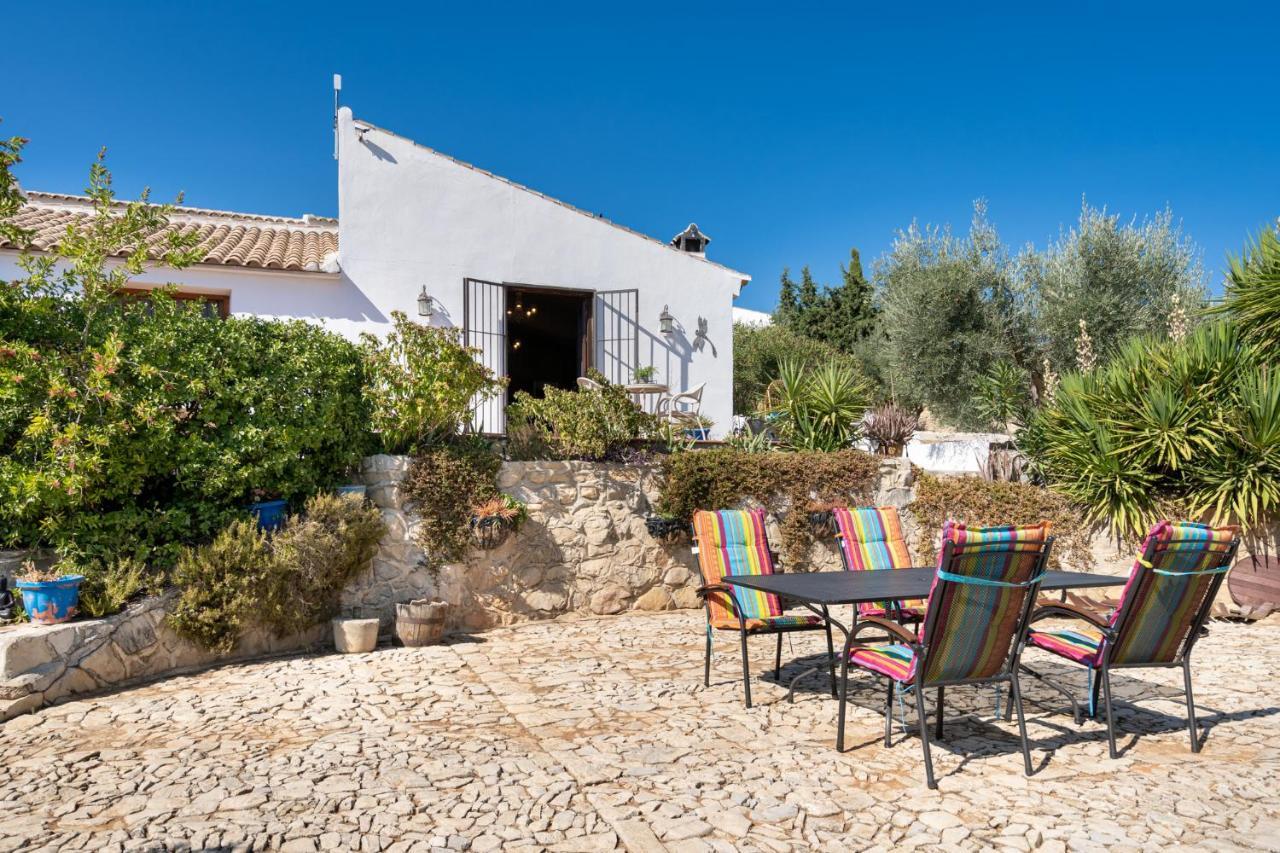 Hacienda La Buena Vida B&B En Appartementen Algarinejo エクステリア 写真