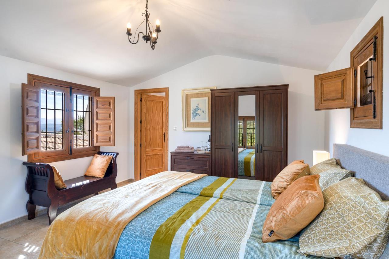 Hacienda La Buena Vida B&B En Appartementen Algarinejo エクステリア 写真