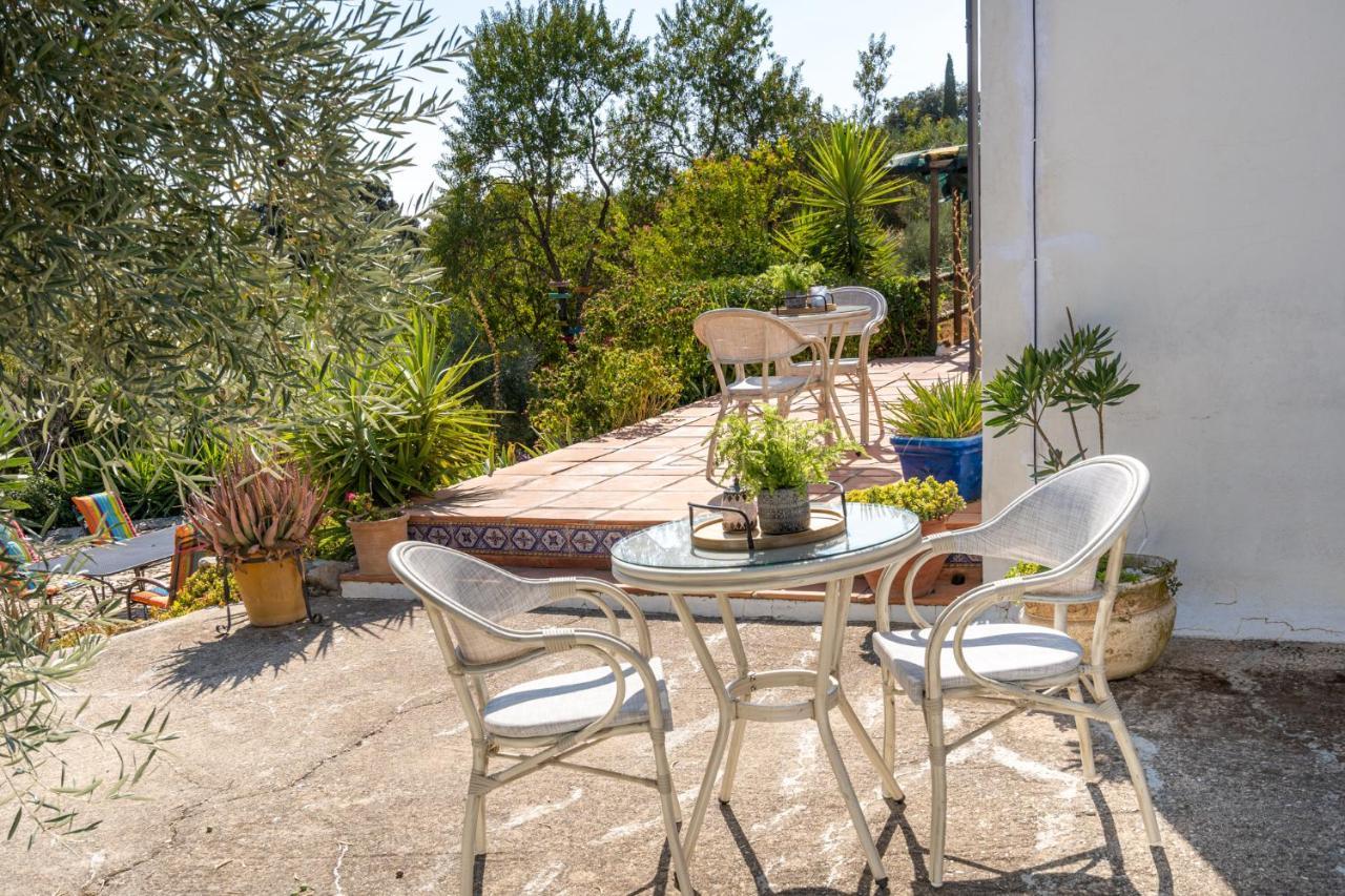 Hacienda La Buena Vida B&B En Appartementen Algarinejo エクステリア 写真